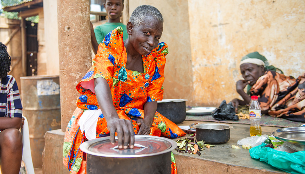 Jane-Nakintu-with-her-Cookstove-from-BrightLife